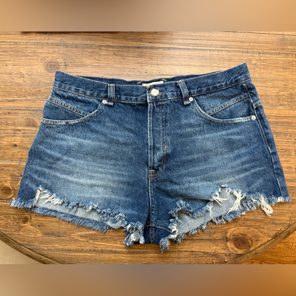 Sz - 32 - Free People Denim Shorts